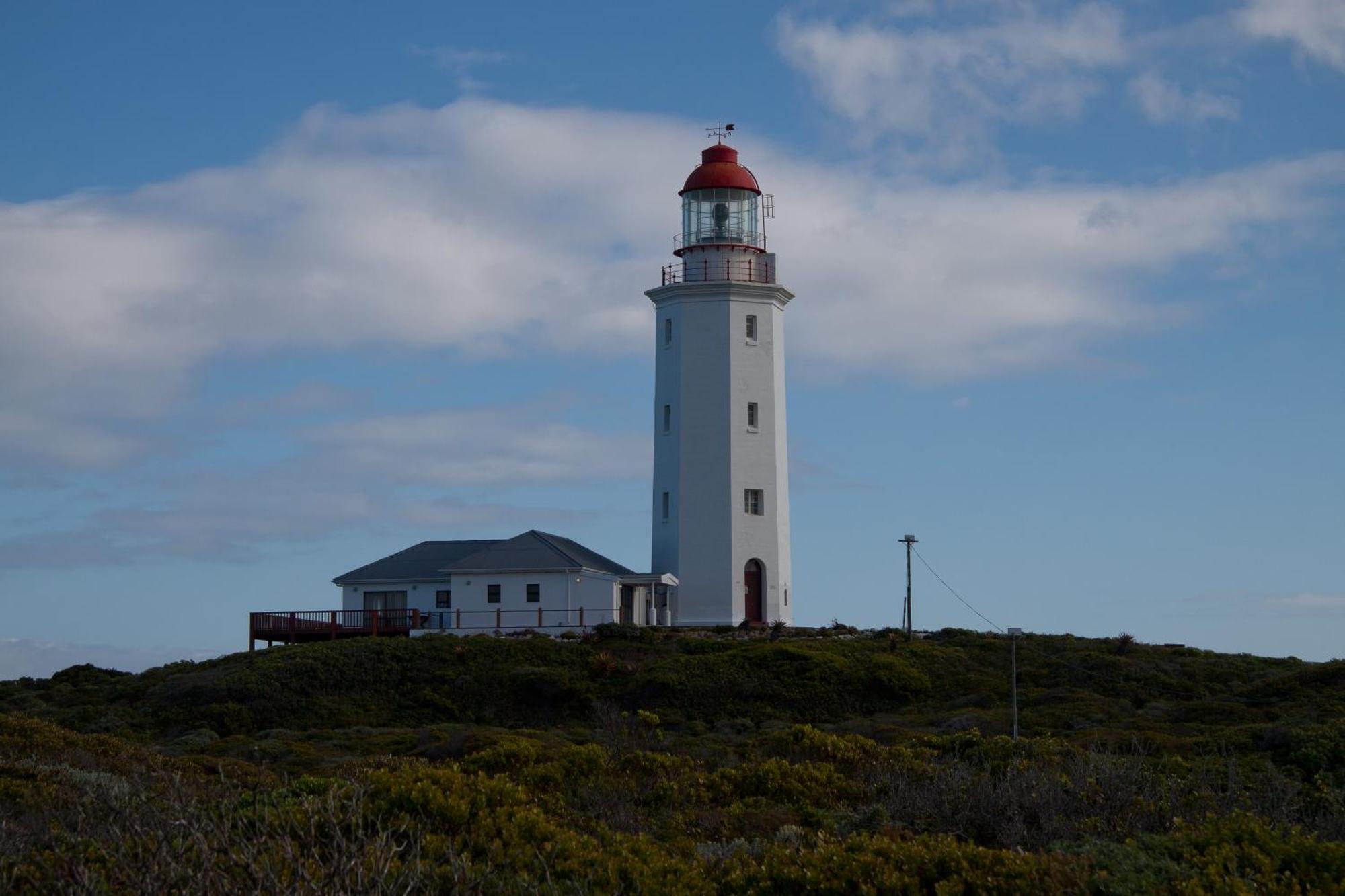 Tourist Lodge Gansbaai Buitenkant foto